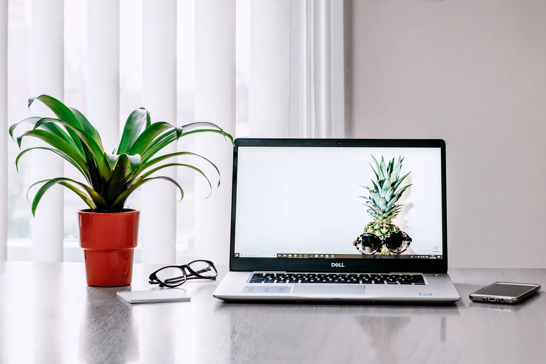 Tại sao các thư viện JavaScript 'cồng kềnh' đang âm thầm làm giảm tỷ lệ chuyển đổi trên mobile