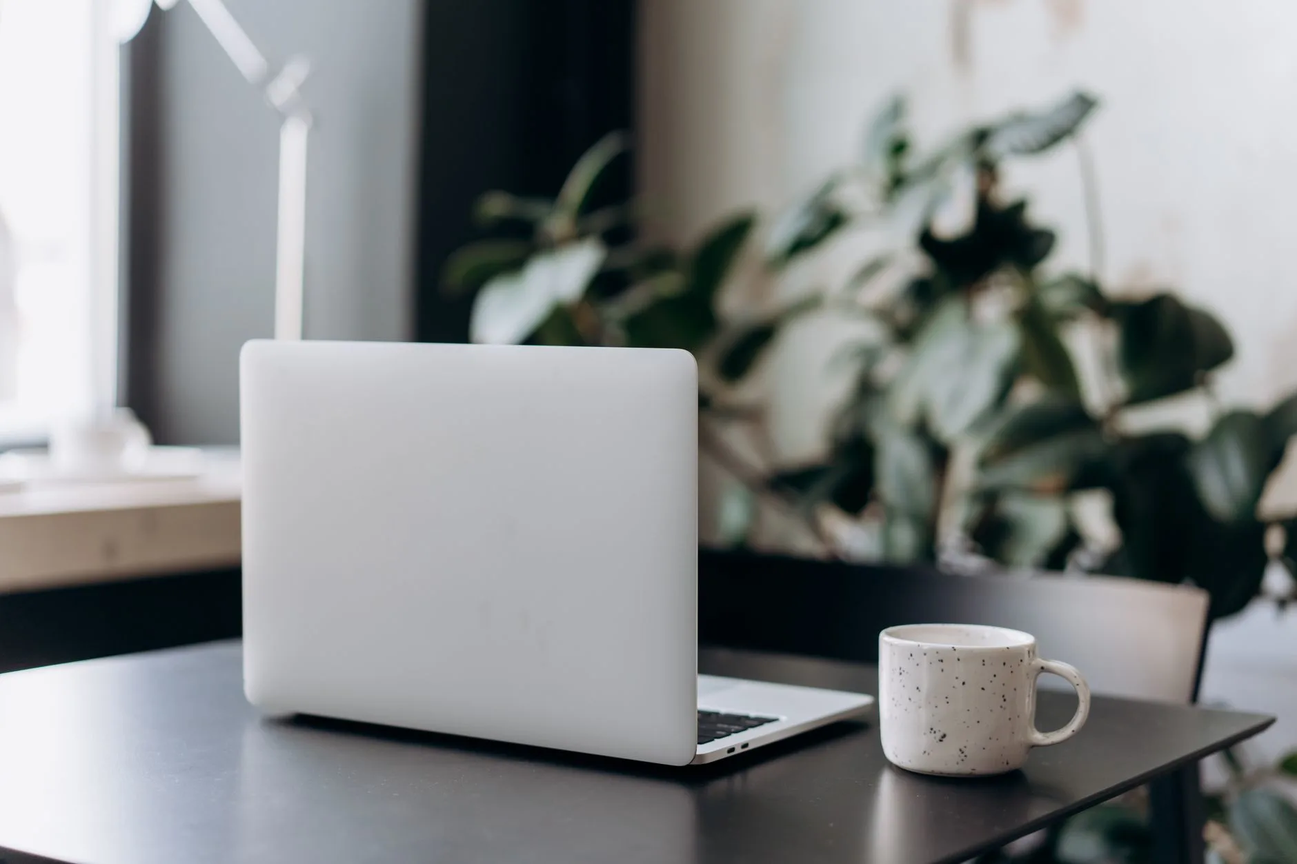 Website tải chậm do thư viện JavaScript: Cách thay thế bằng Native Browser API để tăng tốc độ