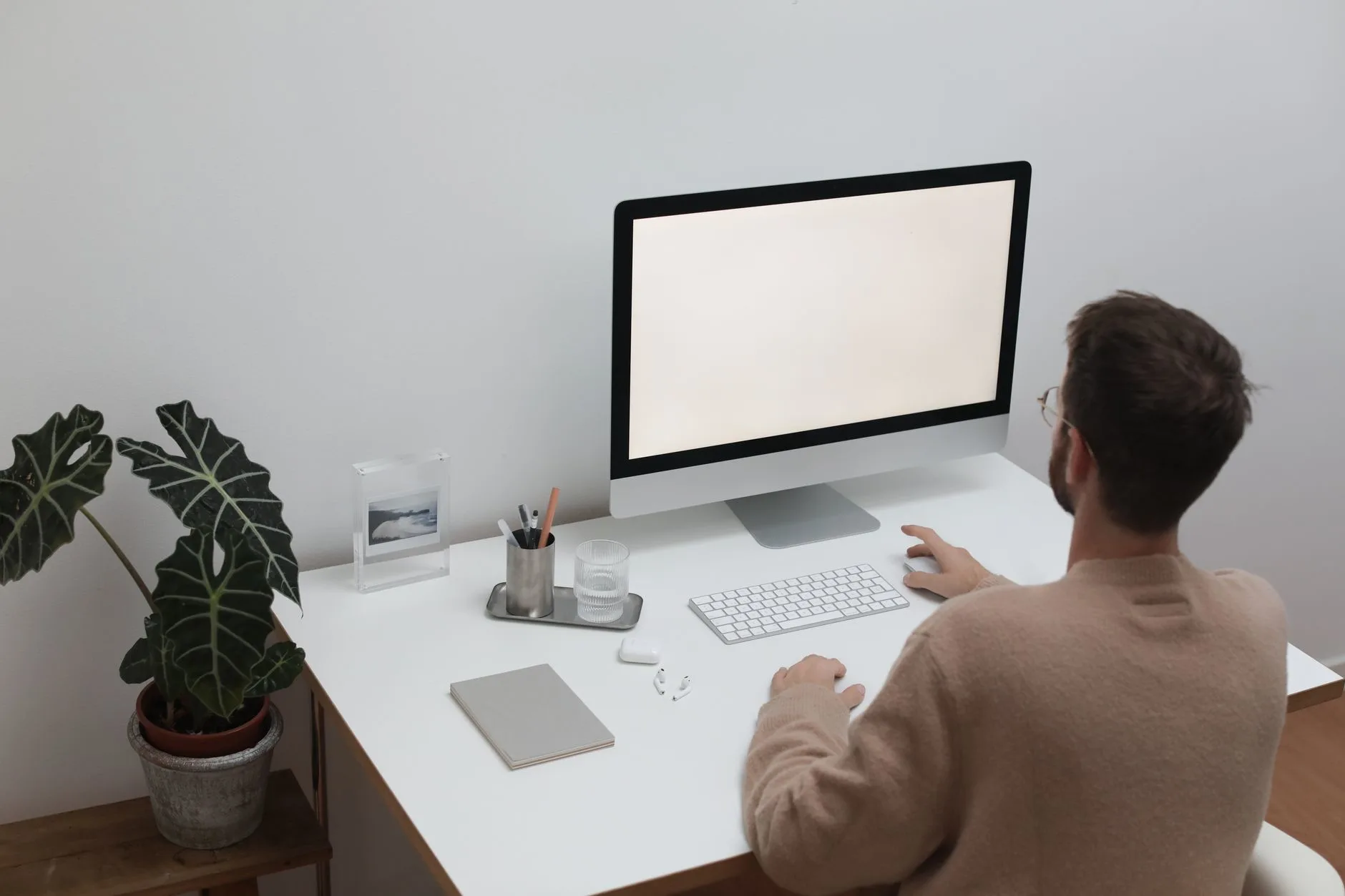 Sự trỗi dậy của 'Reader-First': Tại sao nội dung tự nhiên đang dần thay thế các bài viết chuẩn SEO công nghiệp