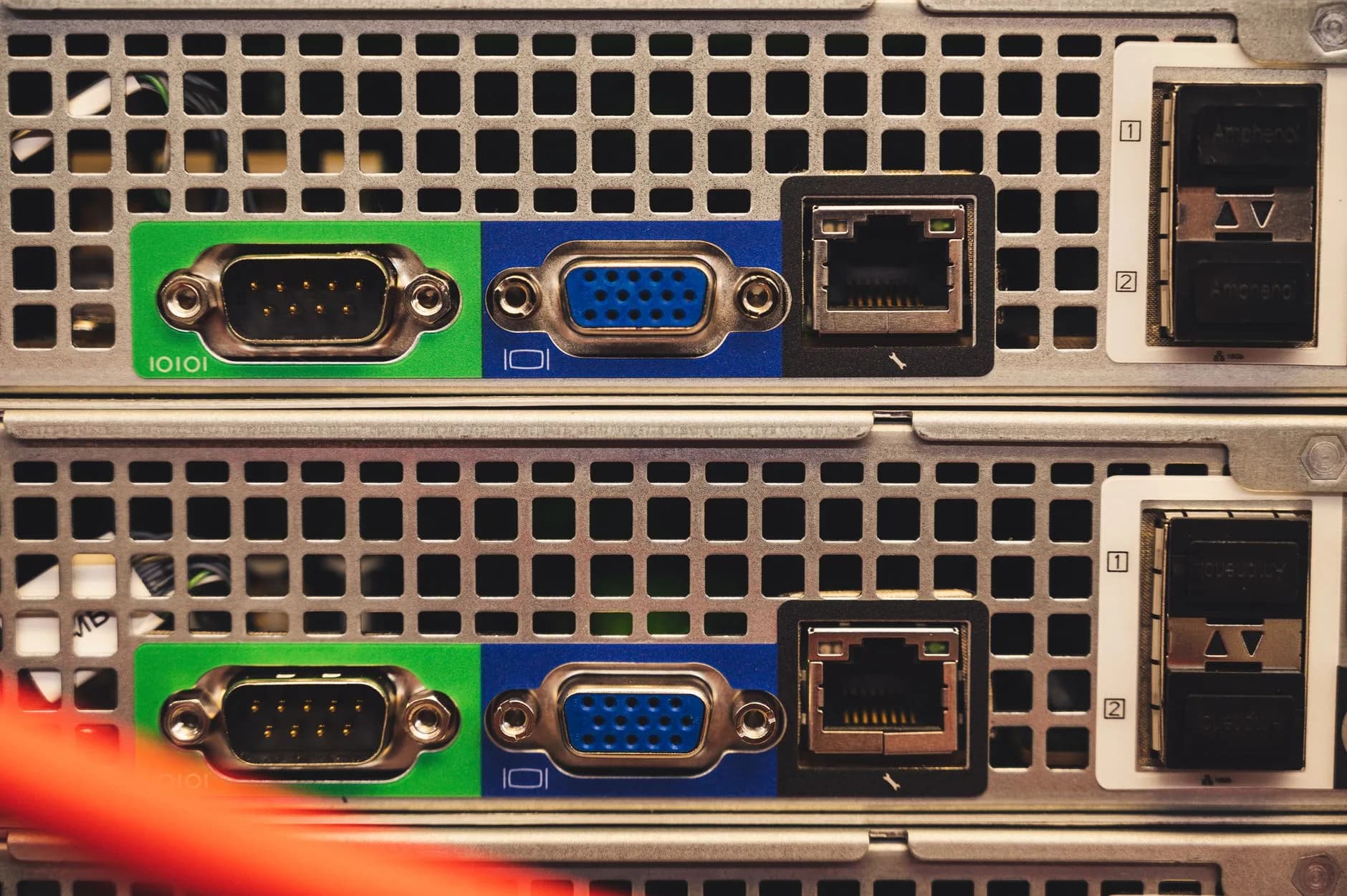 Sự phụ thuộc vào hạ tầng bên thứ ba: Tại sao tự chủ server là bước ngoặt cho tính ổn định của website bán hàng