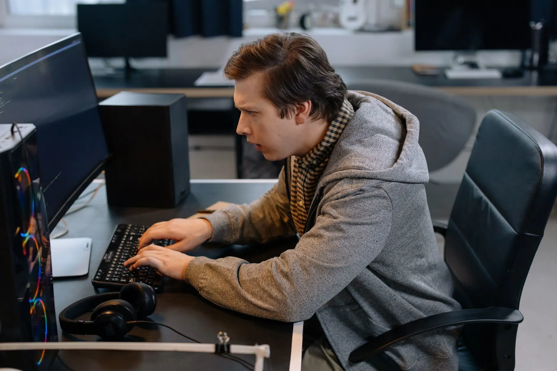 API Performance Testing: Cách thiết kế kịch bản kiểm thử thực tế để tránh sập hệ thống khi chạy chiến dịch
